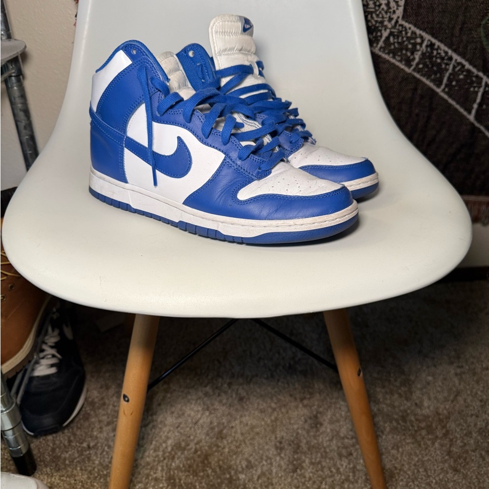 Nike Dunk Blue and White High-Top Sneakers - Picture 7 of 7